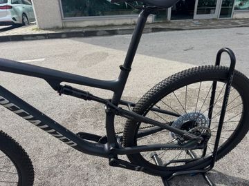 Używany Specialized Epic Comp 2022 2022 Mountainbike — zdjęcie 6 z 9