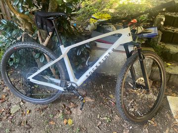 ROCKRIDER Mountain Bike SRAM NX Eagle 2022 Mountainbike usato, Bianco — immagine 1 di 12