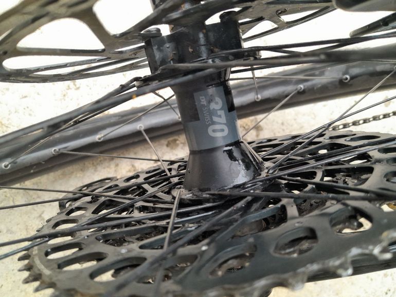 Canyon Torque 29 CF 7 2023 2023 Mountainbike usato, Nero — immagine 9 di 16