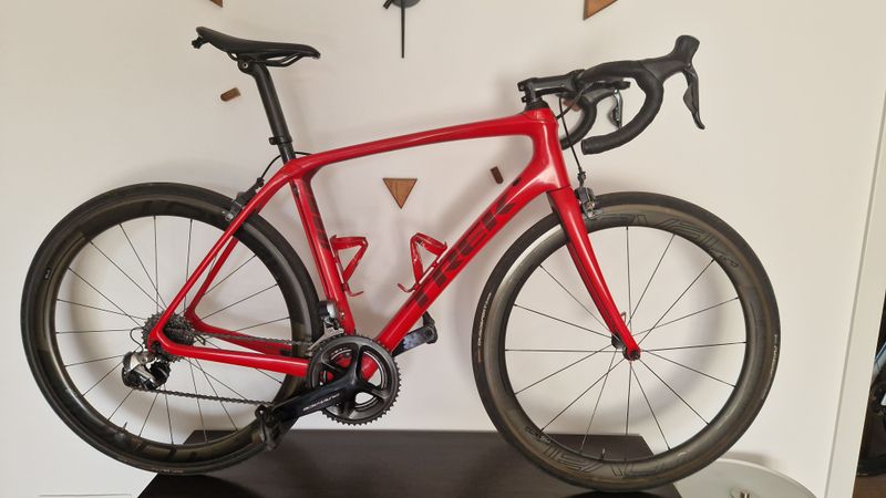 Used Trek SLR 2019 Road & Gravel, Red — image 1 of 10