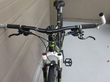 Used Cannondale SL4 2012 Mountainbike, Green — image 8 of 36