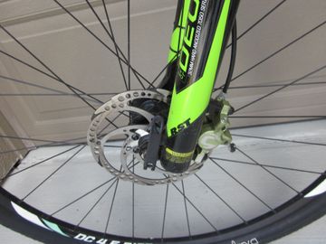 Used Cannondale SL4 2012 Mountainbike, Green — image 5 of 36