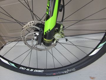 Used Cannondale SL4 2012 Mountainbike, Green — image 4 of 36