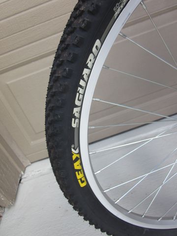 Used Giant Sedona 2014 Mountainbike, Light Gray — image 11 of 19