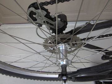 Used Giant Sedona 2014 Mountainbike, Light Gray — image 5 of 19