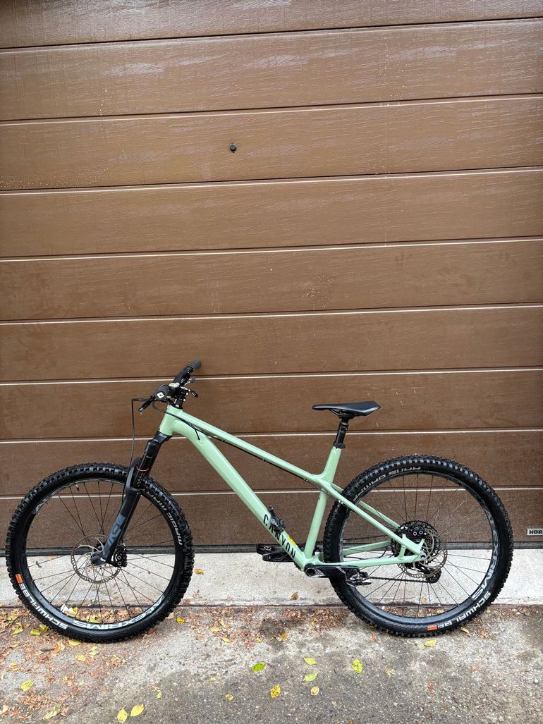 Used Canyon Stoic 4 2023 2023 Mountainbike, Verde — image 2 of 6