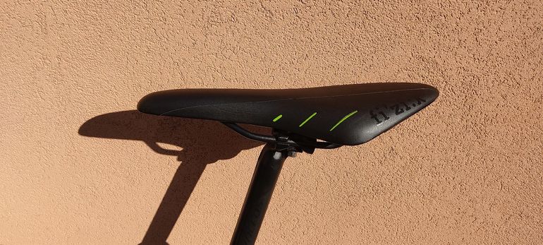 Used Scott Addict Shimano 105 2017 Road & Gravel, Schwarz — image 9 of 13
