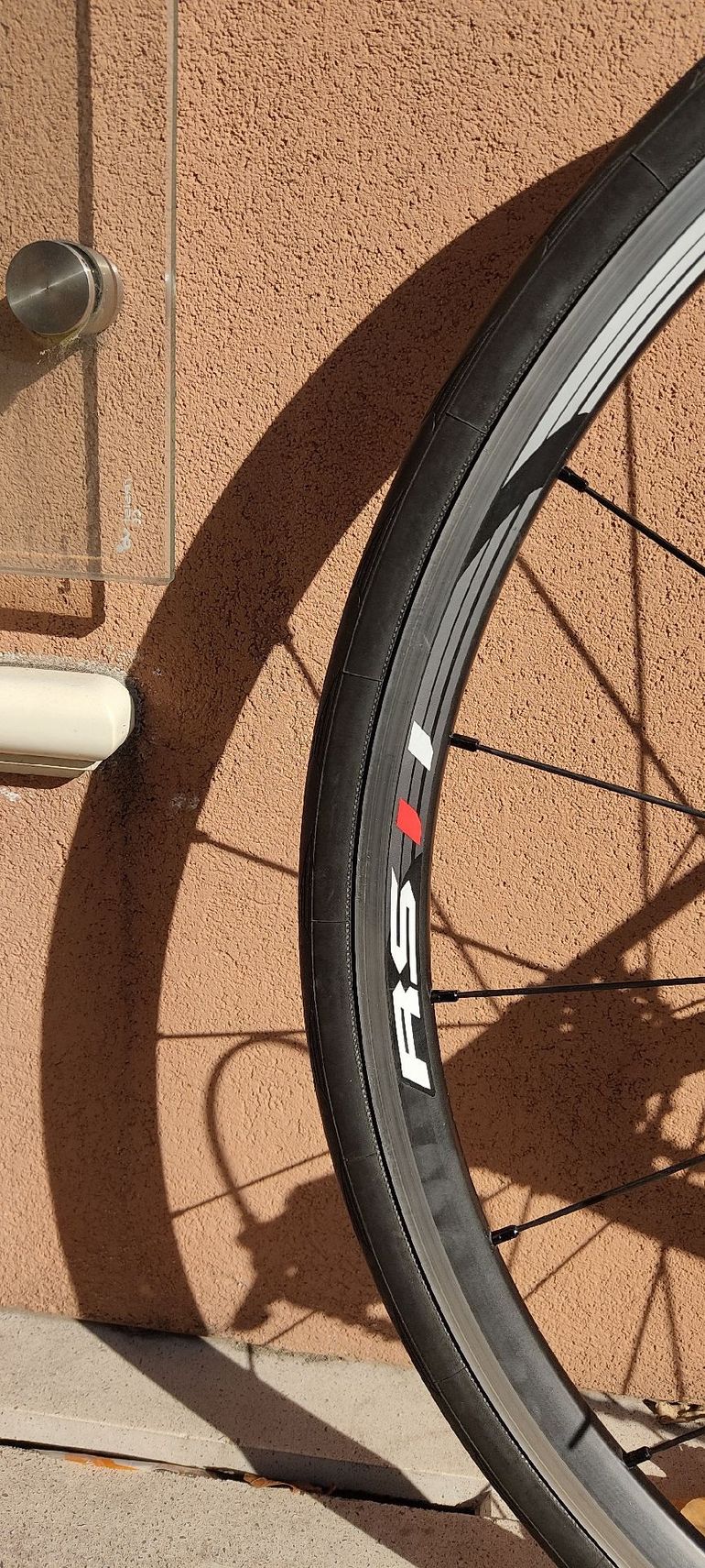 Used Scott Addict Shimano 105 2017 Road & Gravel, Schwarz — image 11 of 13