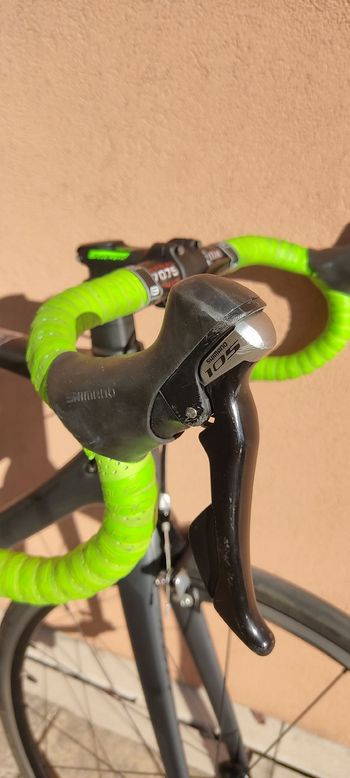 Used Scott Addict Shimano 105 2017 Road & Gravel, Schwarz — image 6 of 13