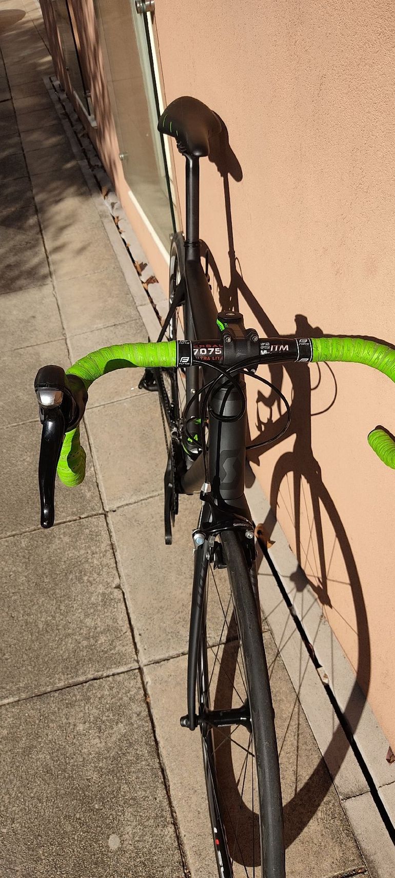 Used Scott Addict Shimano 105 2017 Road & Gravel, Schwarz — image 5 of 13