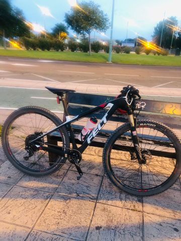 Used Felt NINE 3 2017 2017 Mountainbike, Red, 29 — image 2 of 3