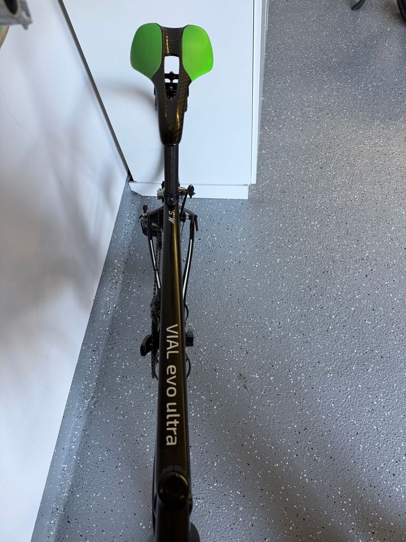 Used Ax-lightness Vial SRAM Red eTap AXS 2018 Road & Gravel, Black — image 6 of 7