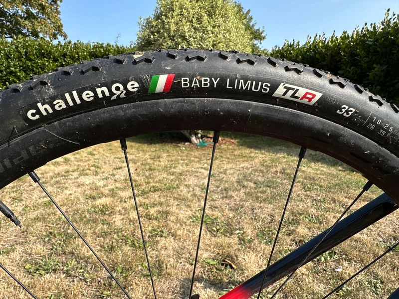 Used Trek Boone 2023 Road & Gravel, Red — image 2 of 8