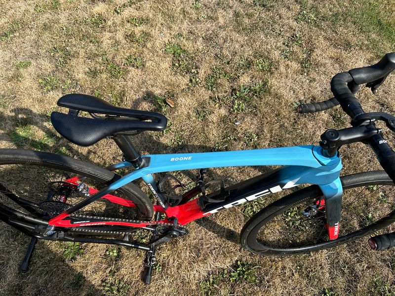 Used Trek Boone 2023 Road & Gravel, Red — image 8 of 8