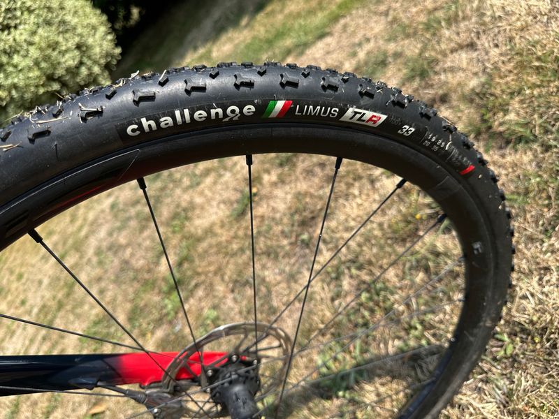 Used Trek Boone 2023 Road & Gravel, Red — image 3 of 8