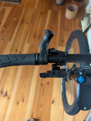 Canyon Exceed CF 6 2024 2024 Mountainbike d'occasion — image 4 sur 9