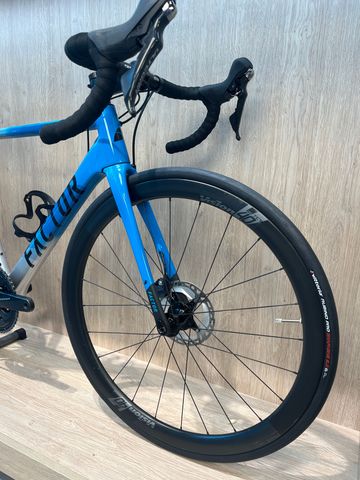 Used Factor O2 Disc 2023 Road & Gravel, Blue — image 2 of 7