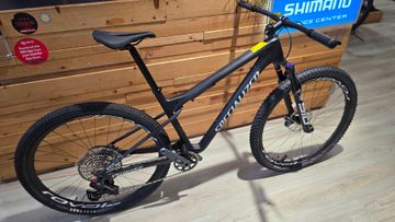 Gebrauchtes Specialized Epic World Cup Expert 2025 2025 Mountainbike, Schwarz, 29 — Bild 2 von 3