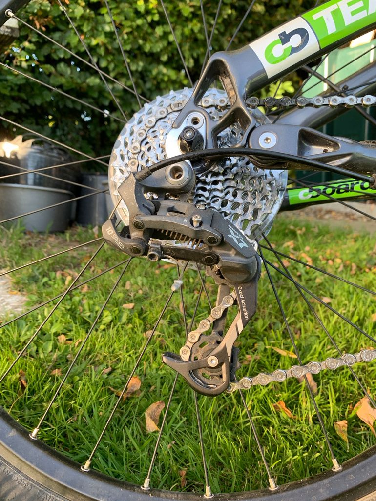 Used Boardman Team Fs 2011 2011 Mountainbike, Light Gray — image 3 of 4