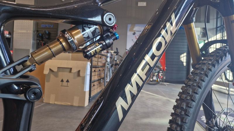 Gebrauchtes Amflow PL CARBON PRO 2026 Mountainbike, Schwarz, 29 — Bild 4 von 6