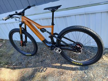 Used Orbea Rise Shimano Deore XT Di2 2022 Mountainbike, Orange, 29 — image 6 of 13