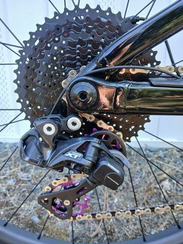 Used Orbea Rise Shimano Deore XT Di2 2022 Mountainbike, Orange, 29 — image 5 of 13