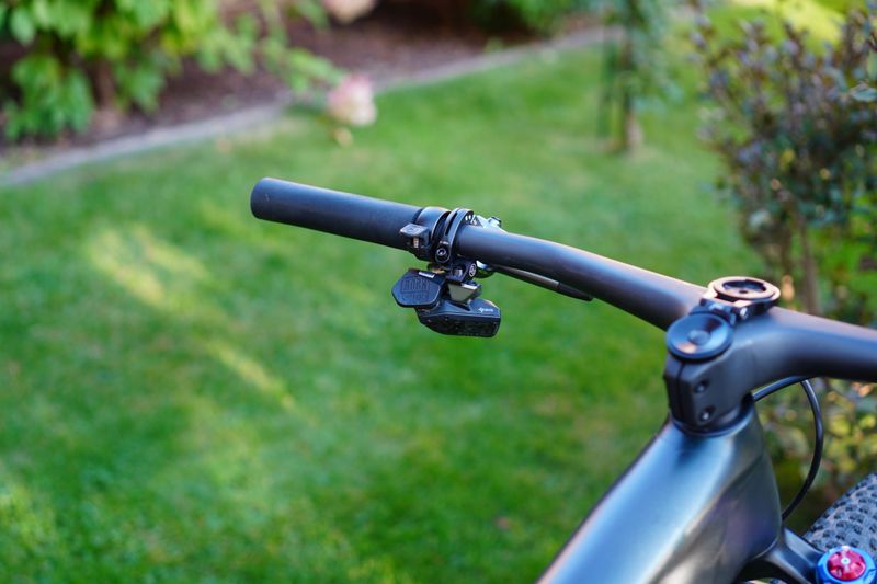 Used Specialized Epic 2022 Mountainbike, Black — image 8 of 11