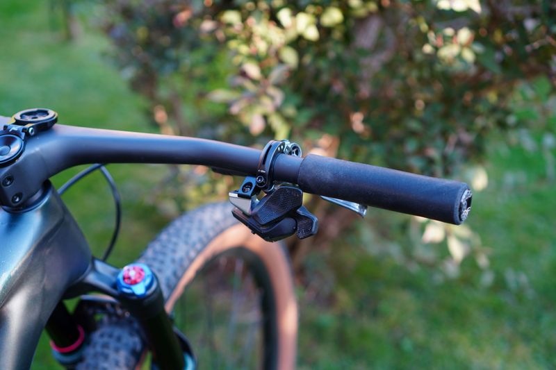 Used Specialized Epic 2022 Mountainbike, Black — image 10 of 11