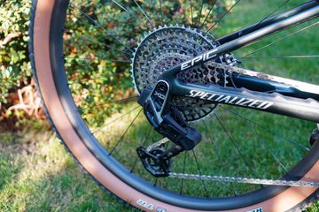 Used Specialized Epic 2022 Mountainbike, Black — image 5 of 11
