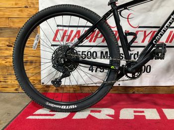 Used Cannondale Trail 5 2021 2021 Mountainbike, Black, 29 — image 3 of 6