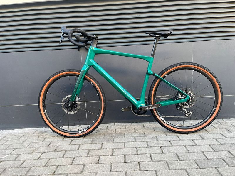 Używany BMC Urs SRAM Force eTap AXS 2021 Road & Gravel — zdjęcie 2 z 7