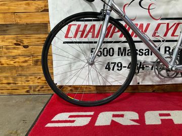 Used GT 1994 Strike 1994 Road & Gravel, Light Gray — image 4 of 6