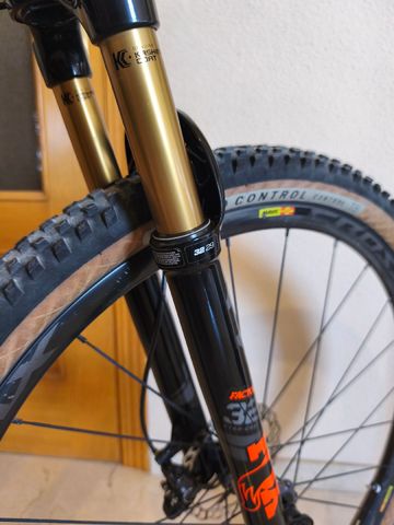 Käytetty BMC Fourstroke SRAM GX 2019 Mountainbike — kuva 11 / 14