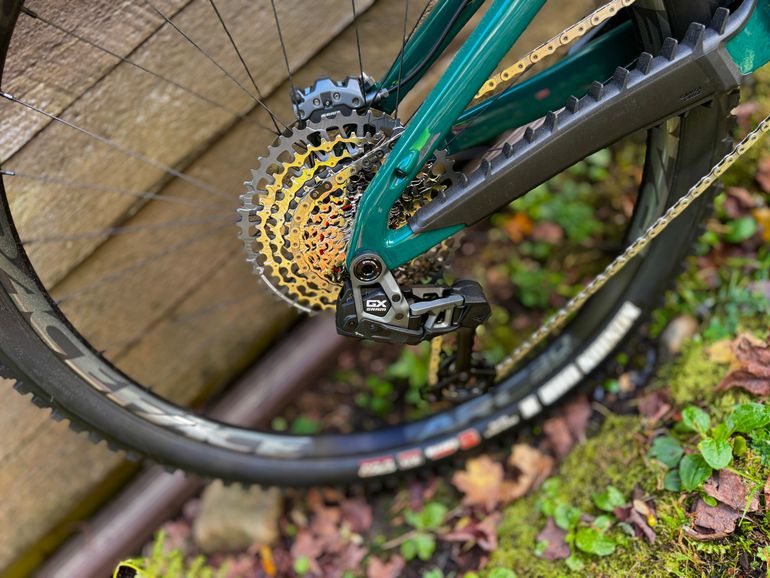 Used Santa Cruz Hightower SRAM GX Eagle AXS (T-Type) 2025 Mountainbike, Green — image 13 of 14