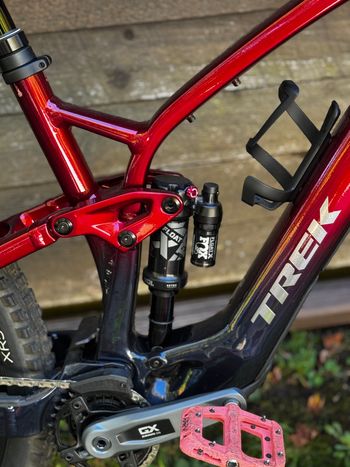 Used Trek Fuel EXe 8 GX AXS T-Type 2024 2024 Mountainbike, Red, 29 — image 2 of 16