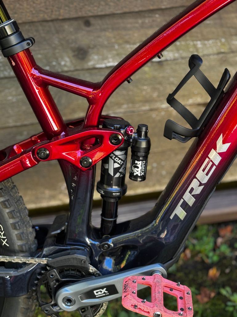 Used Trek Fuel EXe 8 GX AXS T-Type 2024 2024 Mountainbike, Red, 29 — image 2 of 16