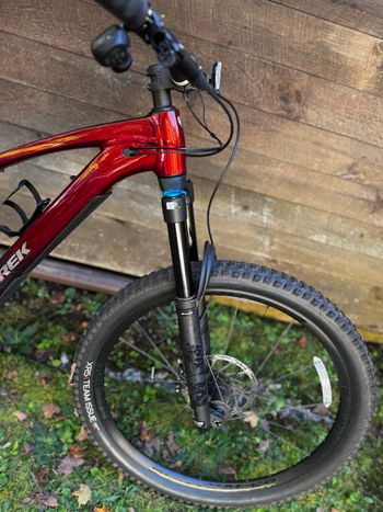 Used Trek Fuel EXe 8 GX AXS T-Type 2024 2024 Mountainbike, Red, 29 — image 11 of 16