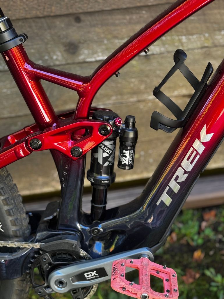 Used Trek Fuel EXe 8 GX AXS T-Type 2024 2024 Mountainbike, Red, 29 — image 13 of 16
