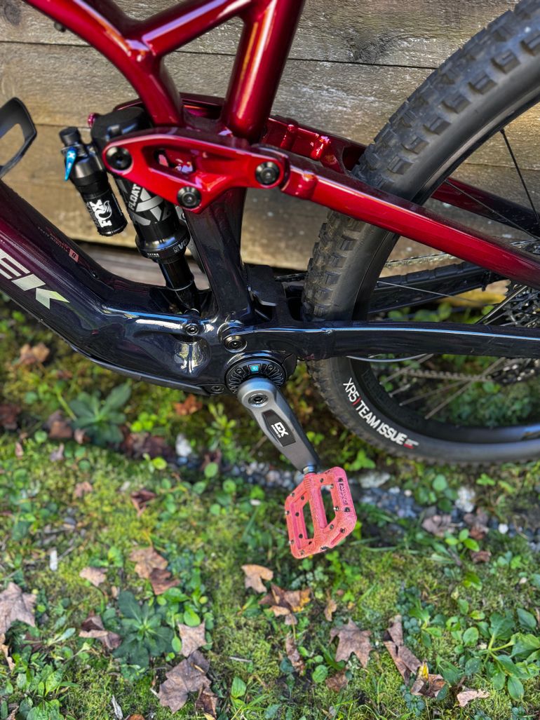 Used Trek Fuel EXe 8 GX AXS T-Type 2024 2024 Mountainbike, Red, 29 — image 6 of 16