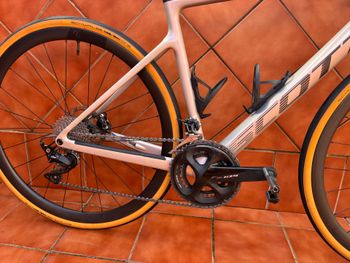 Used Scott Addict 30 2023 2023 Road & Gravel, Light Gray — image 3 of 11