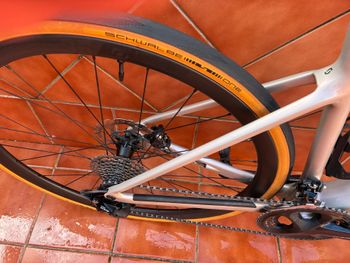 Used Scott Addict 30 2023 2023 Road & Gravel, Light Gray — image 5 of 11