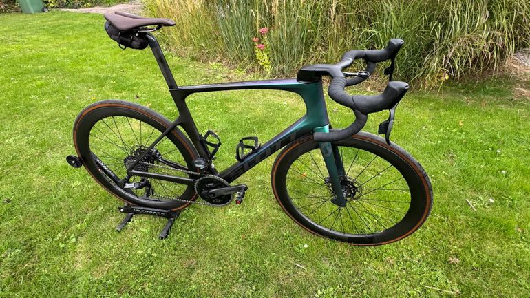 Scott Foil 10 2017 — Price & Specs | 2BX