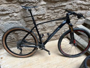 Used Orbea Alma Shimano Deore XT Di2 2019 Mountainbike, Black — image 1 of 3