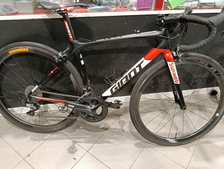 Giant tcr advanced pro team sunweb カーボン Giant TCR Advanced pro Team Sunweb 2018. Ceramic speed bearings