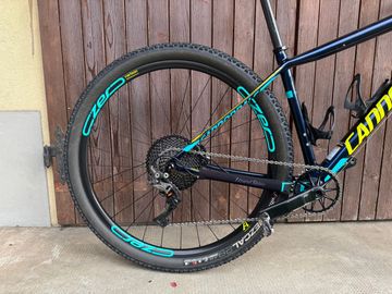 Gebrauchtes Cannondale F-Si Carbon 2 2017 2017 Mountainbike, Blau, 27, 5 (650B) — Bild 3 von 14