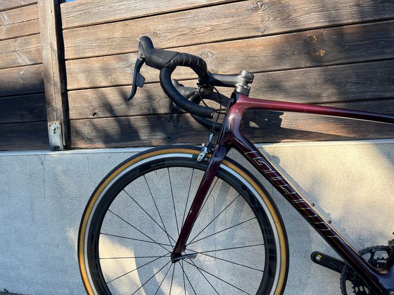 Giant Advanced SL 2022 2022 Road & Gravel usato, Rosso — immagine 5 di 7