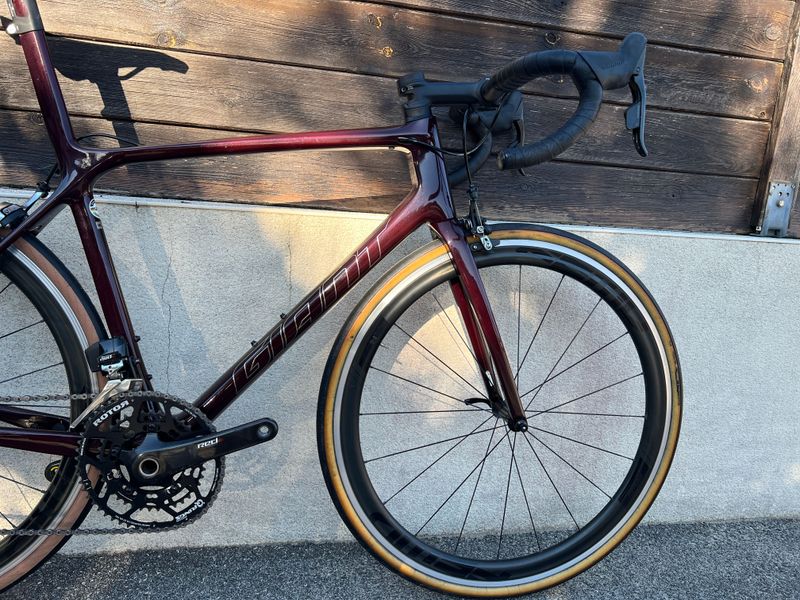 Giant Advanced SL 2022 2022 Road & Gravel usato, Rosso — immagine 3 di 7