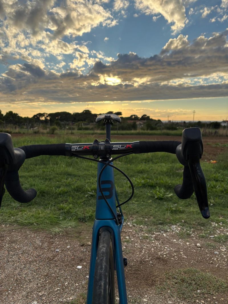 Used Basso Venta Sram Rival 2023 Road & Gravel, Blue — image 2 of 5