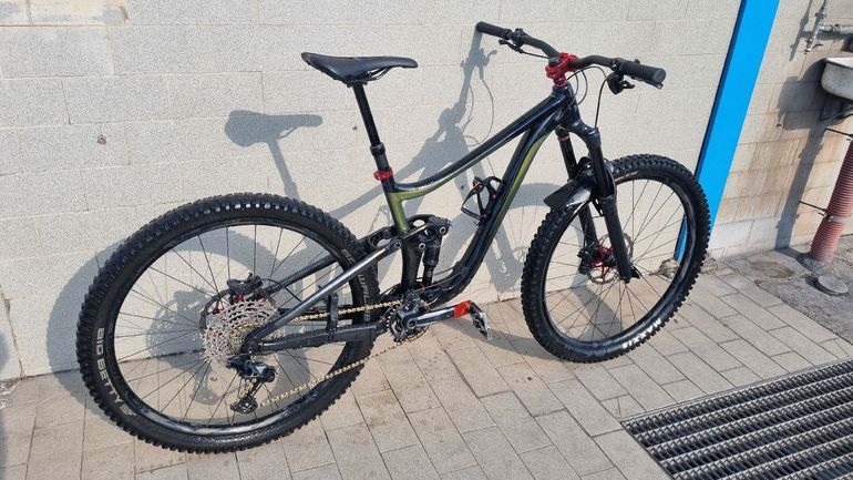 Used Giant Reign Shimano SLX 2022 Mountainbike — image 8 of 8