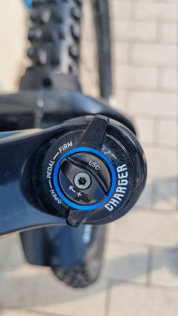 Used Giant Reign Shimano SLX 2022 Mountainbike — image 5 of 8